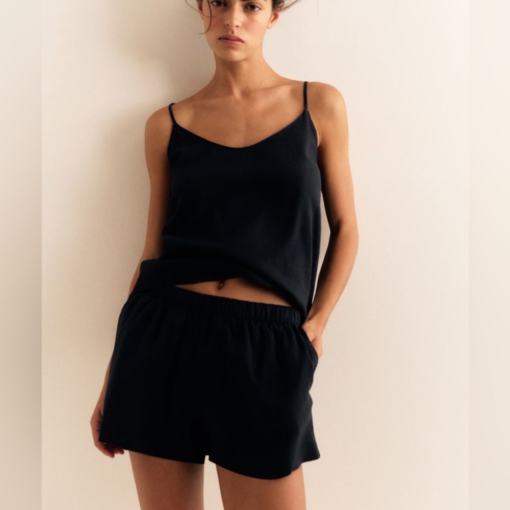 Women's H&M Black linen blend Shorts pull on size M - Picture 2 of 10